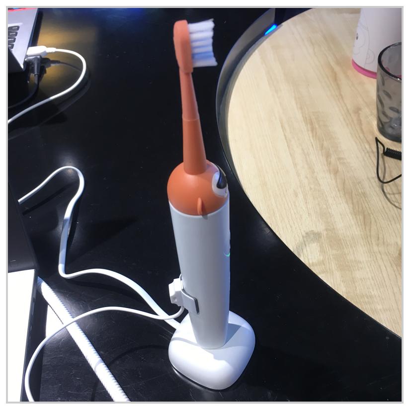 8 Port  Security Device For MacBook ，Laptop ，Handphone， Earphone， Speaker Mouse Keyboard Lens Merchandise Safety Security Alarm