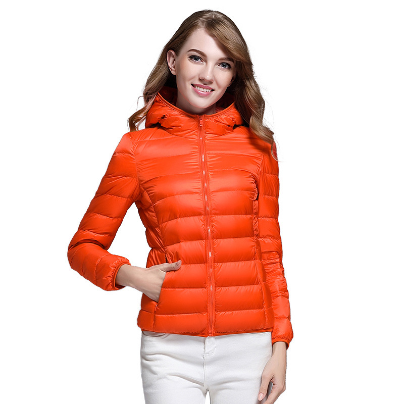  autumn and winter casual  women's clothing short light coat hooded down jacket hooded， light and comfortable