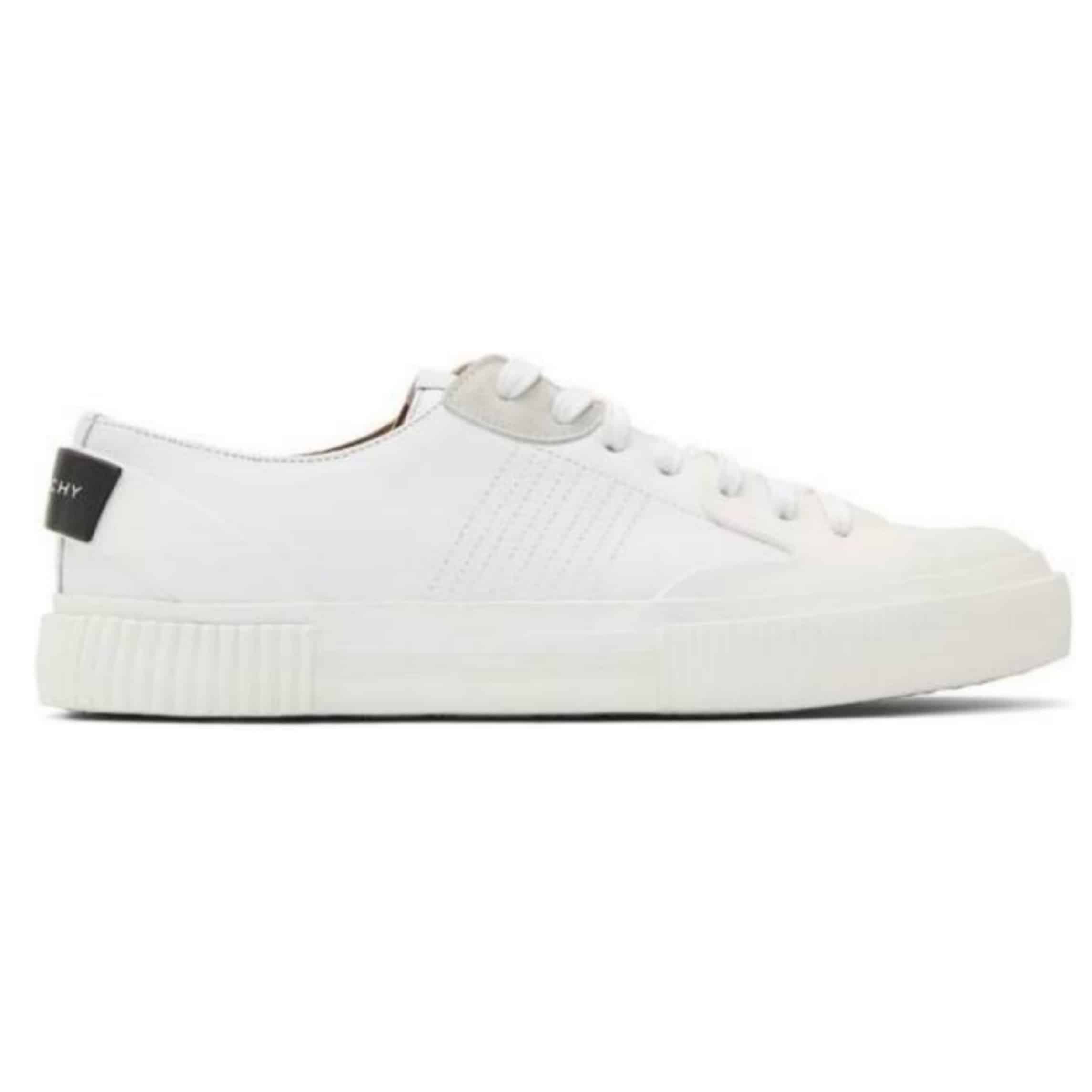 GIVENCHY WHITE BASKET TENNIS LIGHT SNEAKER – GVC43