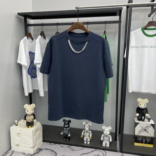 CD Diamond Necklace T-Shirt – CDS057